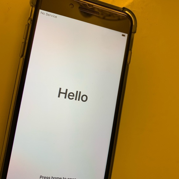 iPhone 7 Plus 32gb for selling - Picture 8 of 10